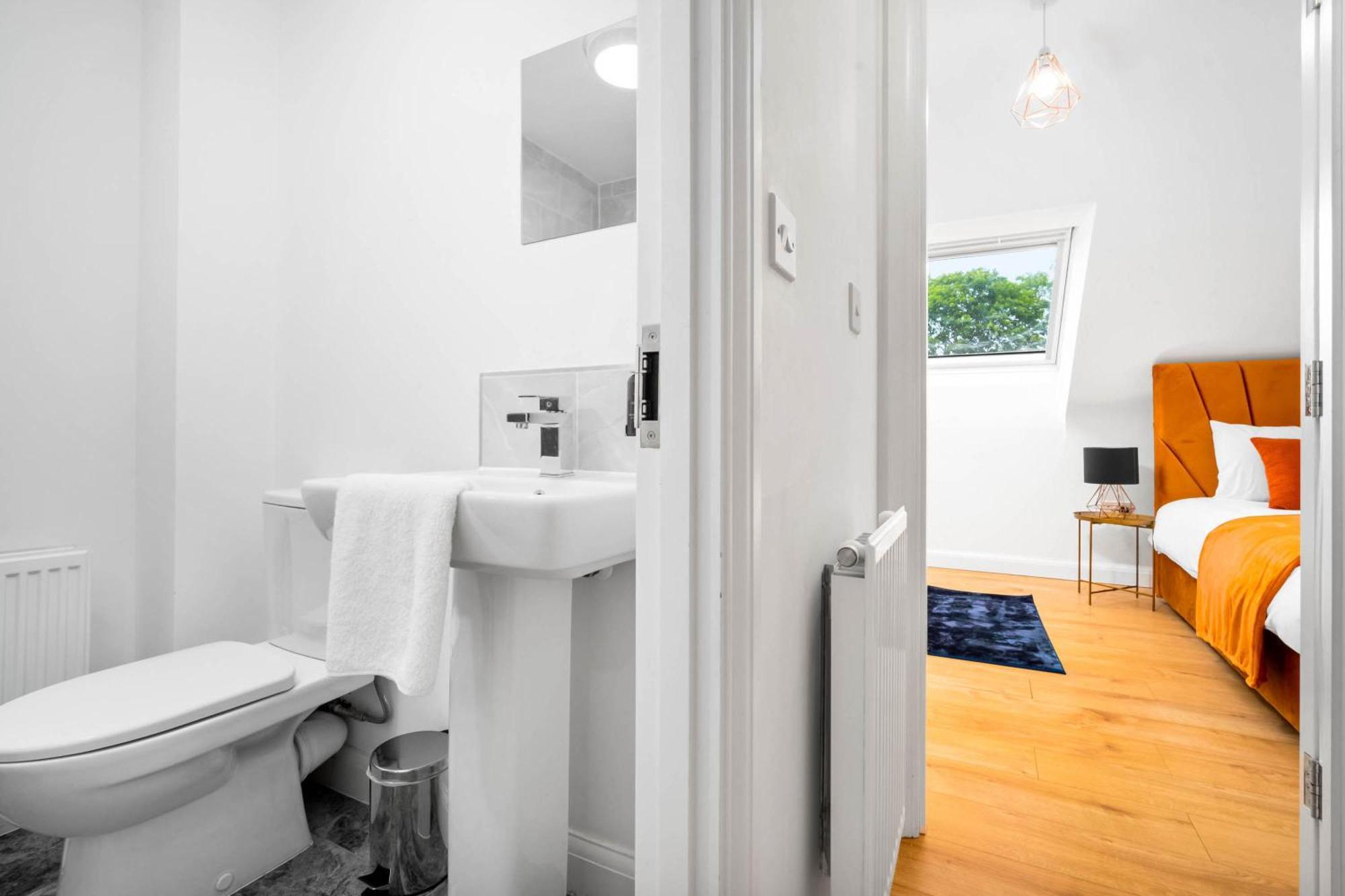 Luxury City Centre 5 Bed House With En-Suite, Bbq, On-Site Parking By Azura Nights Birmingam Exterior foto
